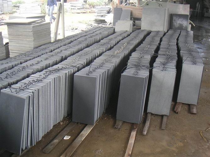 亞光面的黑色蒙古黑